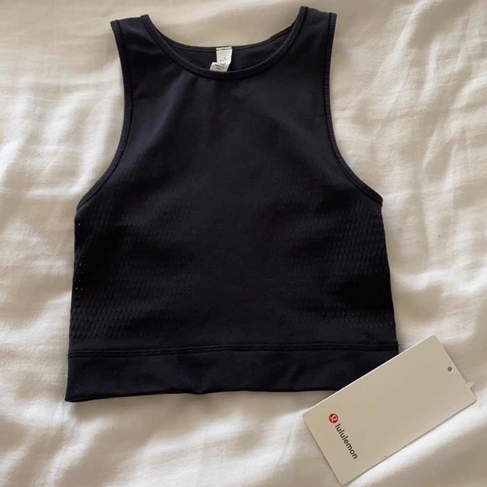 Lululemon Reveal Crop Tank